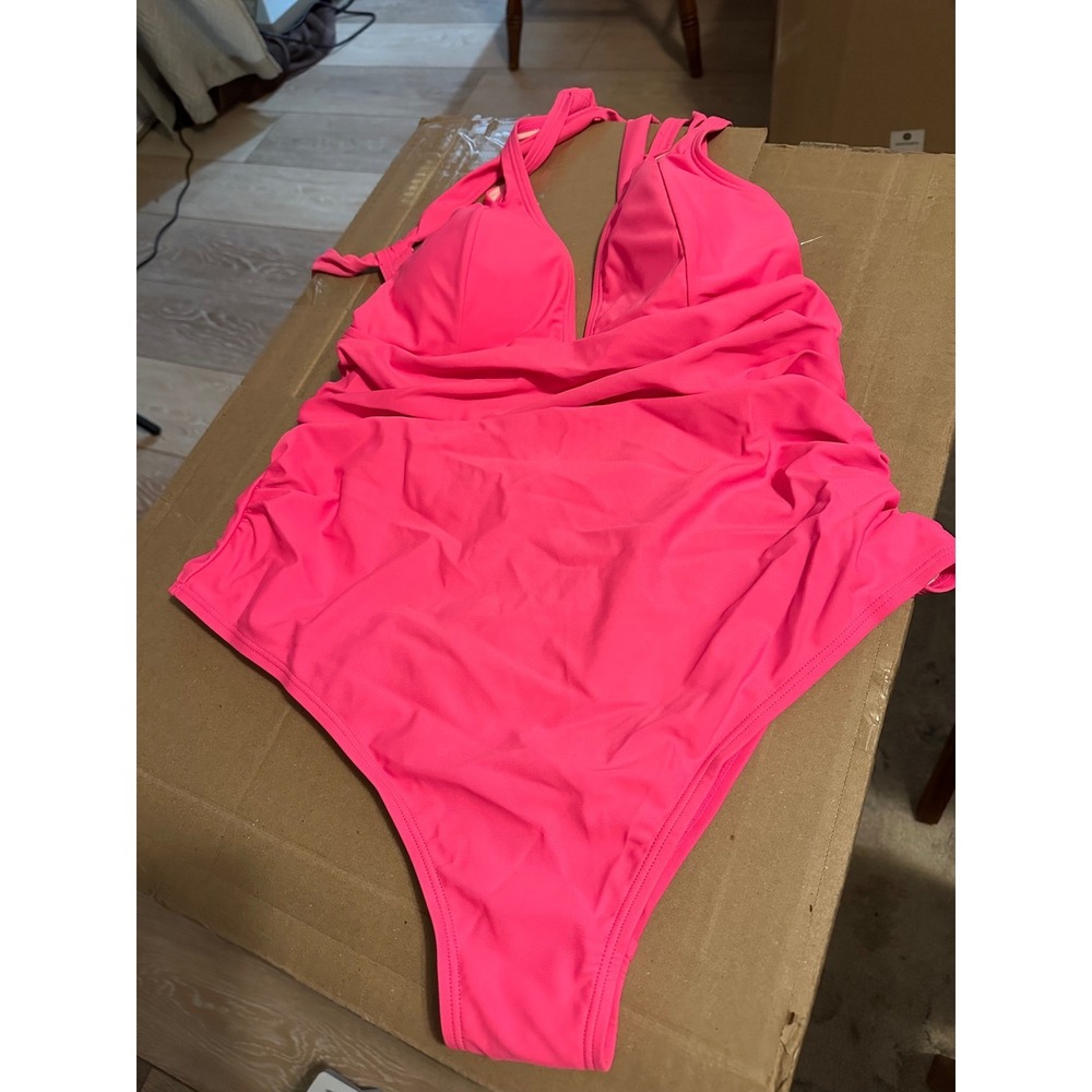 NEW Cupshe Womens Hot Pink Ruched V-Neck One Piece Swimsuit Size XL Beach